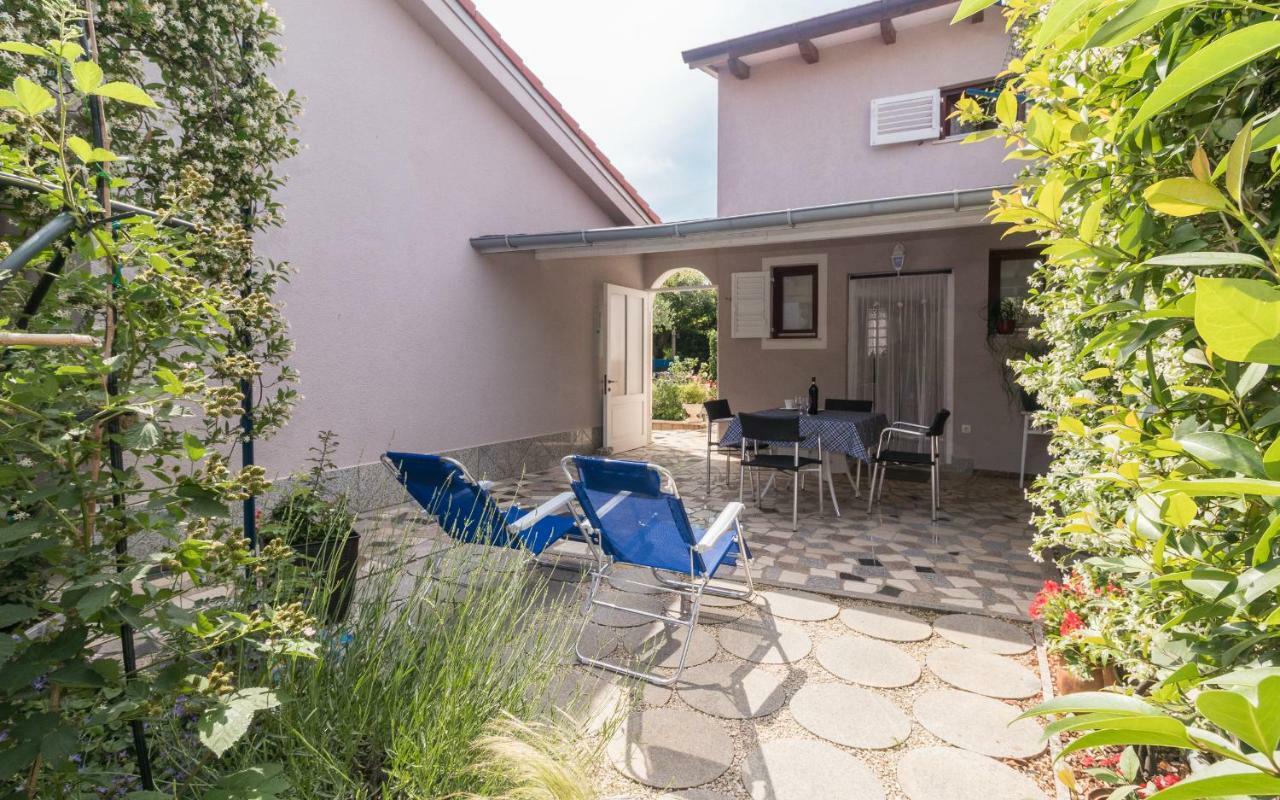 Holiday Home Nadia Пула Екстериор снимка